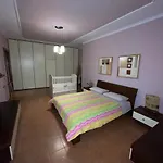 Mak Apartments